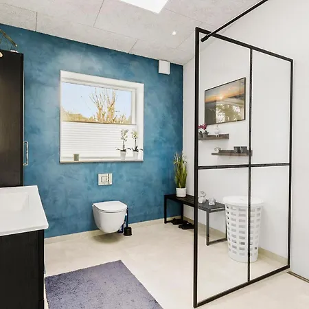2 Bedroom Beautiful In