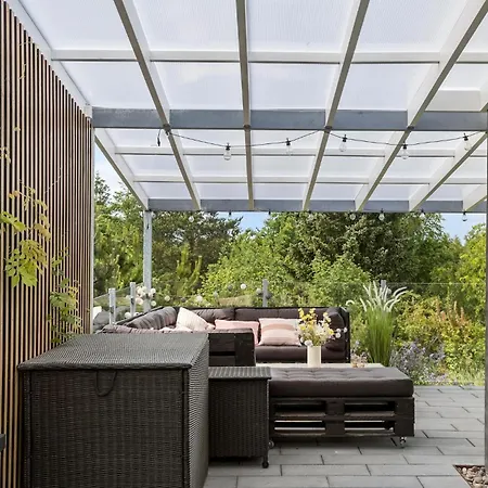2 Bedroom Beautiful In * Farevejle